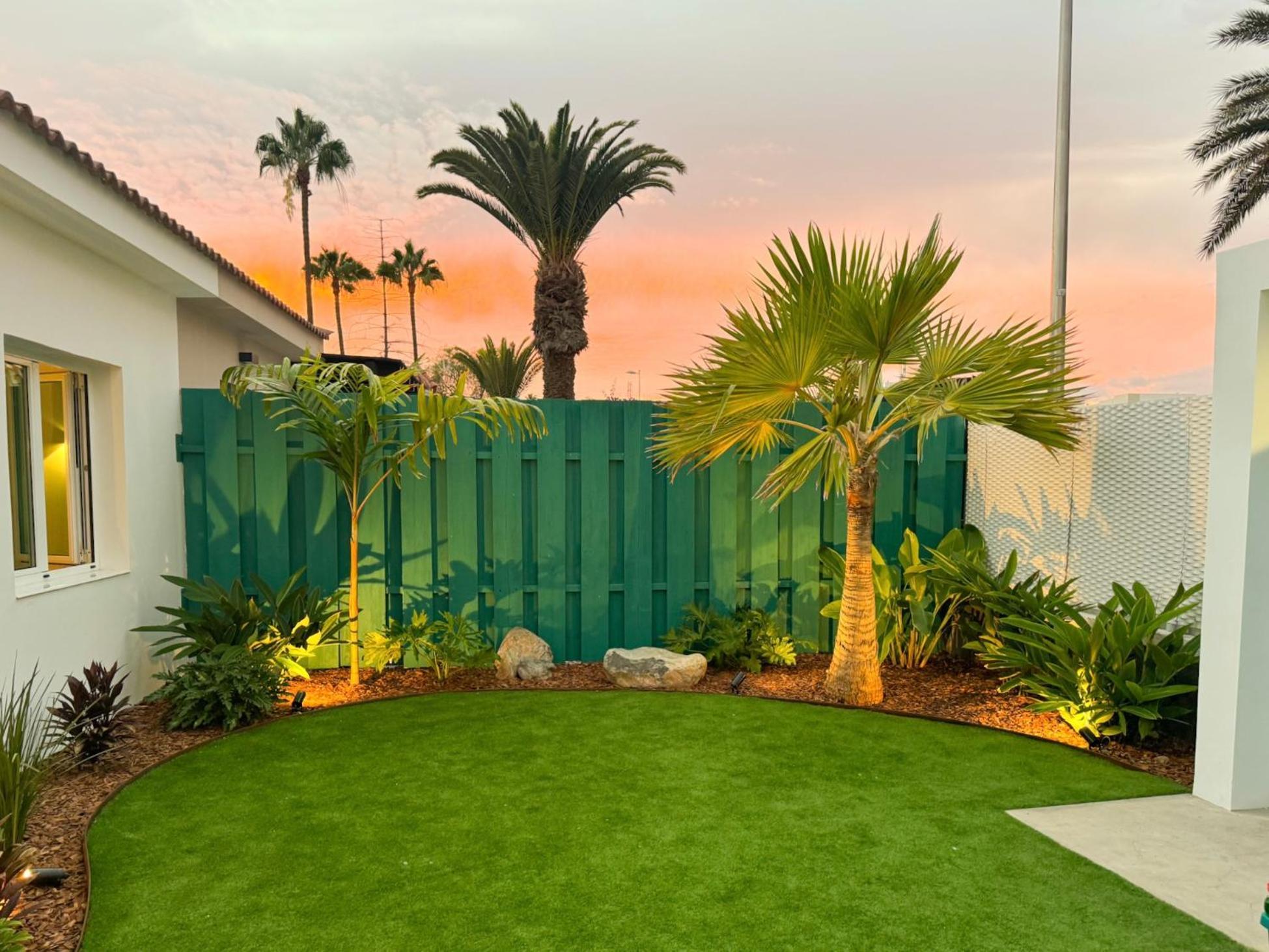 Miami Queens Villa With Private Pool By Tenpropertiesgc San Bartolomé Eksteriør billede