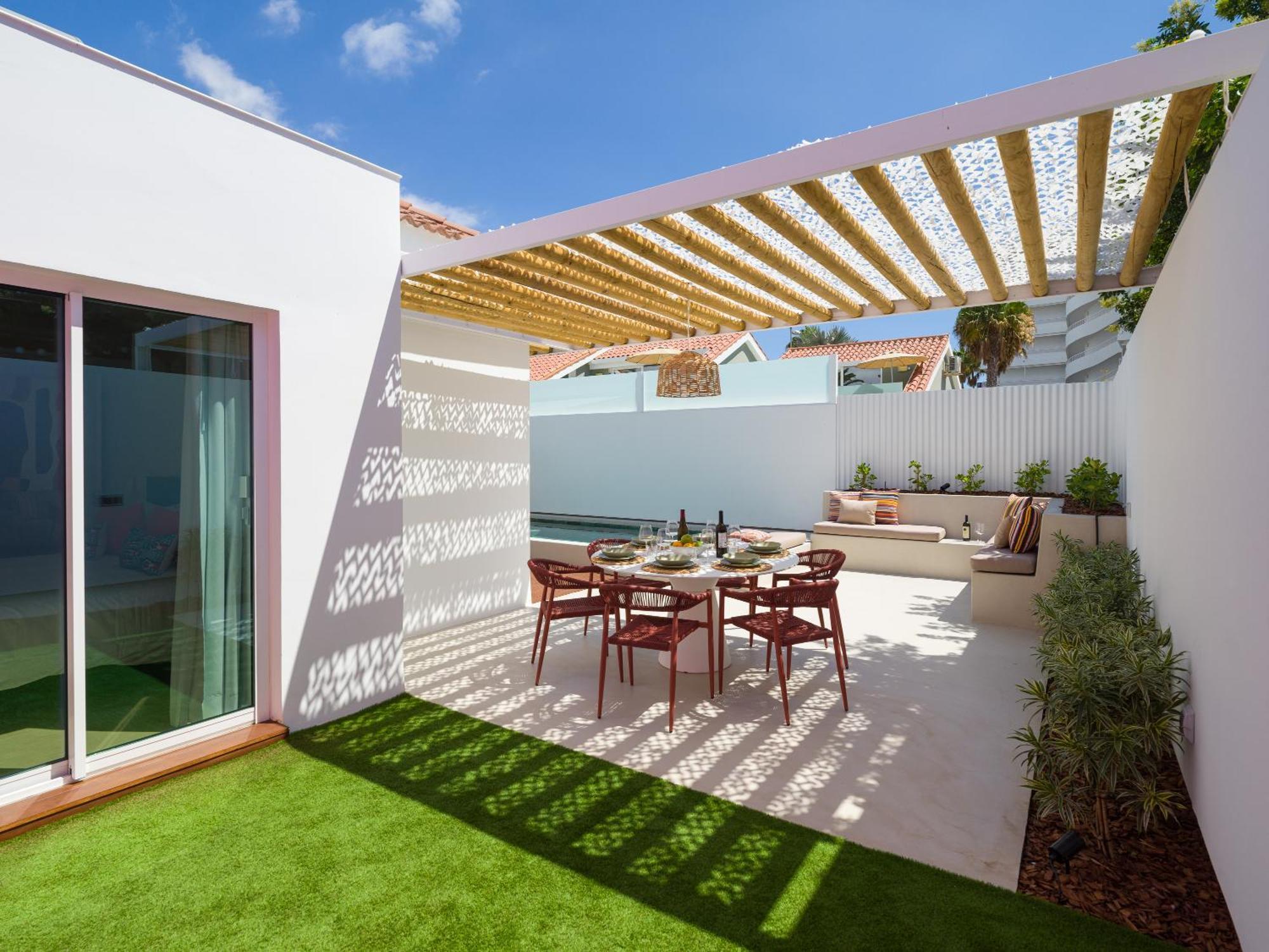 Miami Queens Villa With Private Pool By Tenpropertiesgc San Bartolomé Eksteriør billede