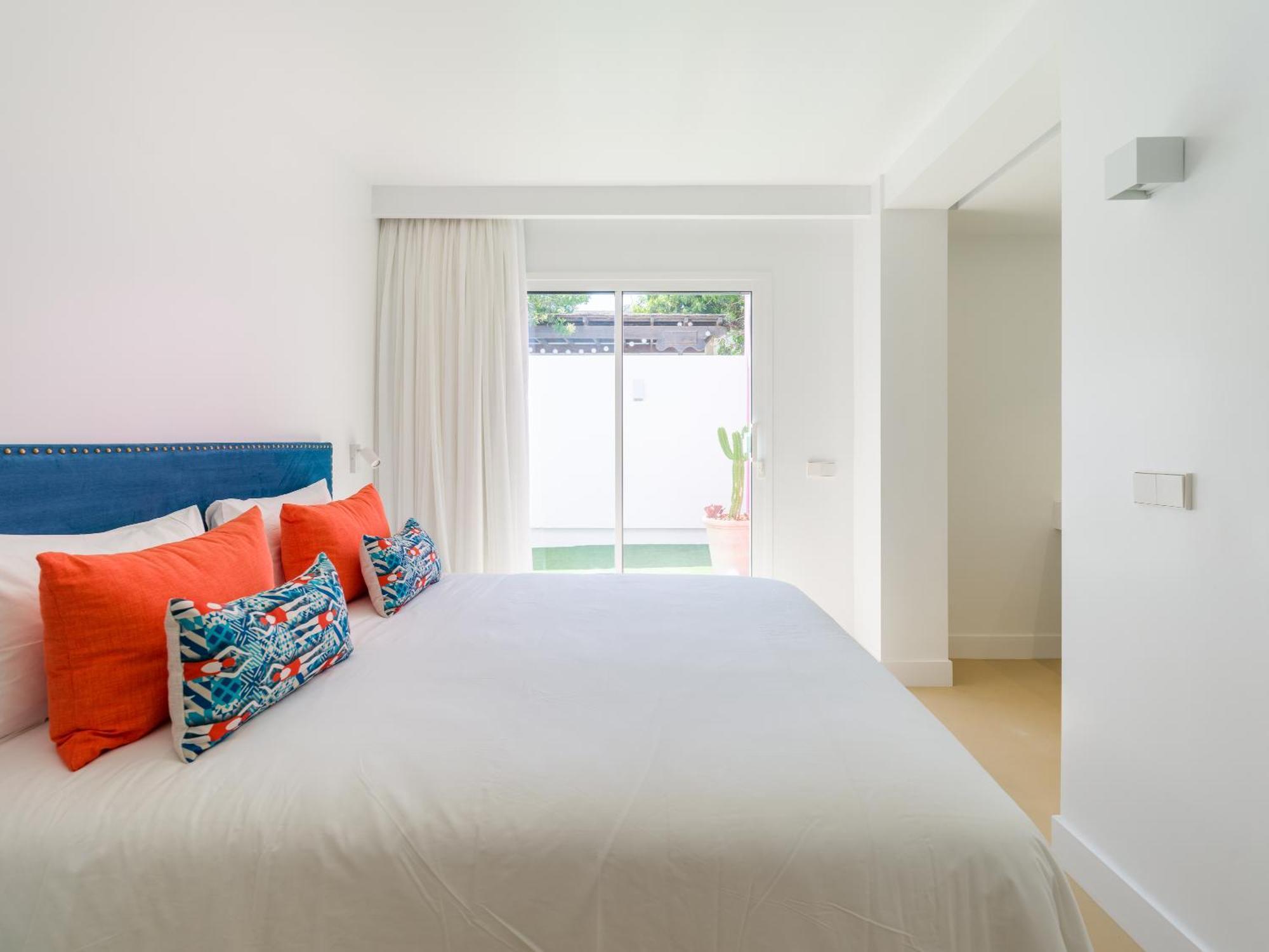 Miami Queens Villa With Private Pool By Tenpropertiesgc San Bartolomé Eksteriør billede